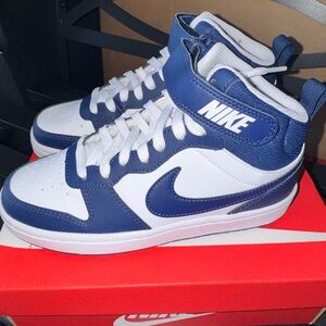 Nike Kids High-Top Sneakers in Navy and White